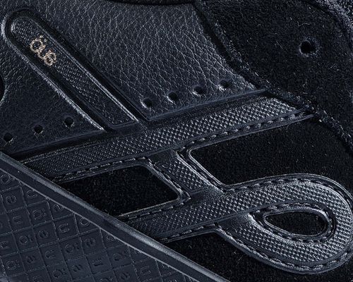 Tênis Emergente All Black Gold Essencial