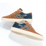 EMERGENTE-AZUL-COGNAC-ESSENCIAL_350007_20_5