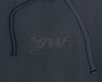 moletom-ous-flat-tag-preto-detalhe