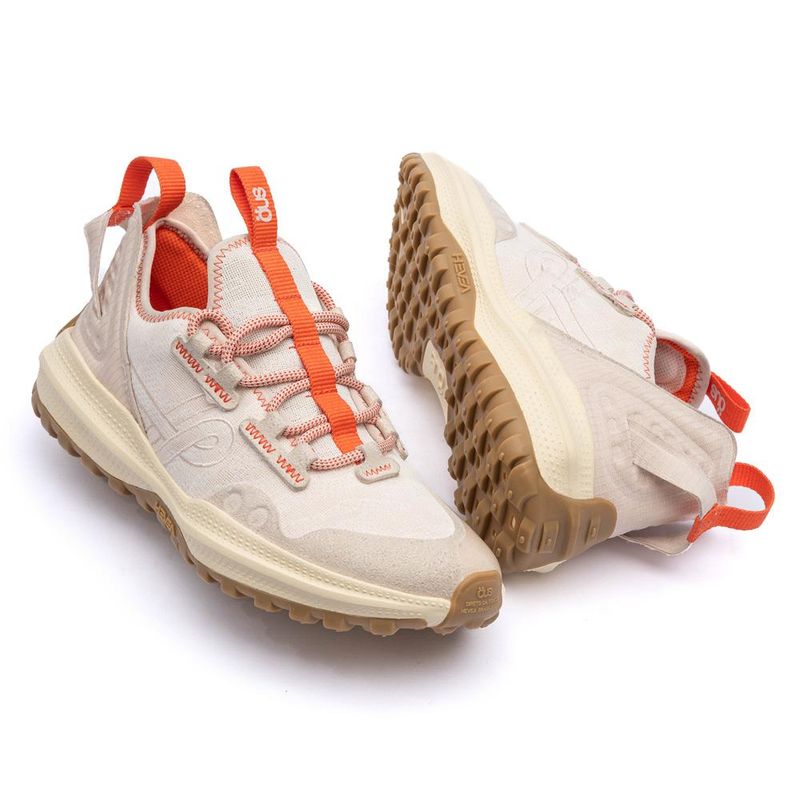 Tenis-ous-hevea-brasiliensis-Chantilly-oe