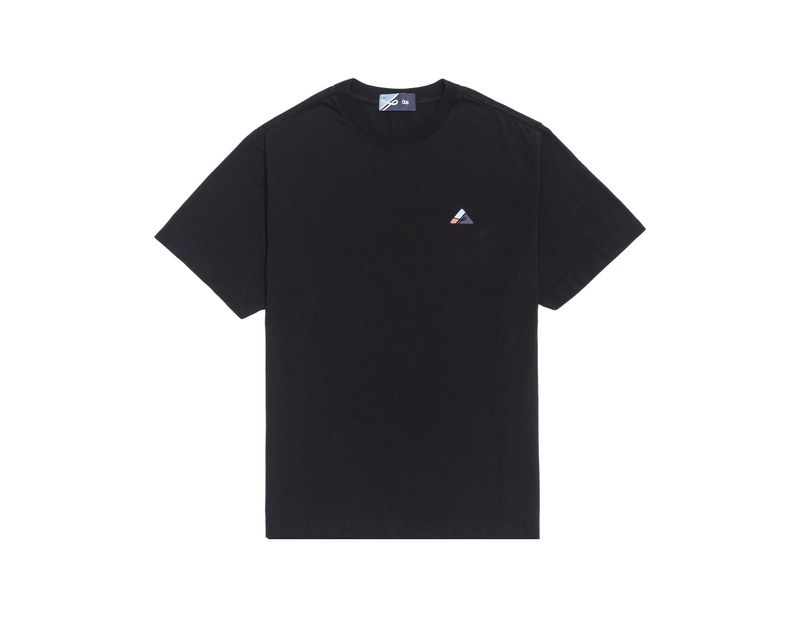 Camiseta-Logo-Minimal-Preta