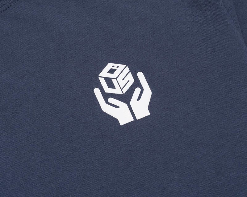 Camiseta-Cubo-Azul-Marinho