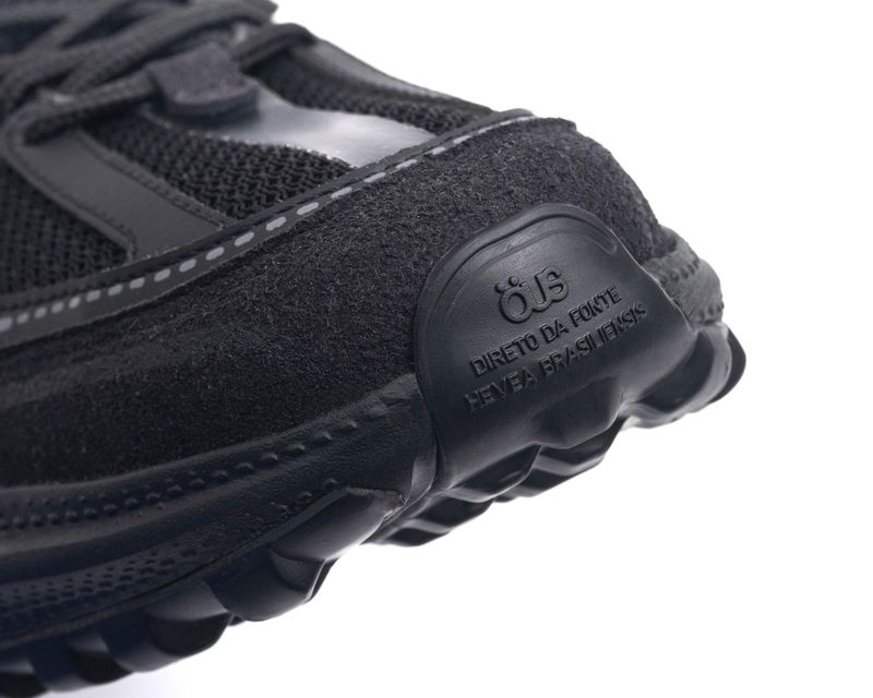 Hevea-25-Black-Onyx-OE